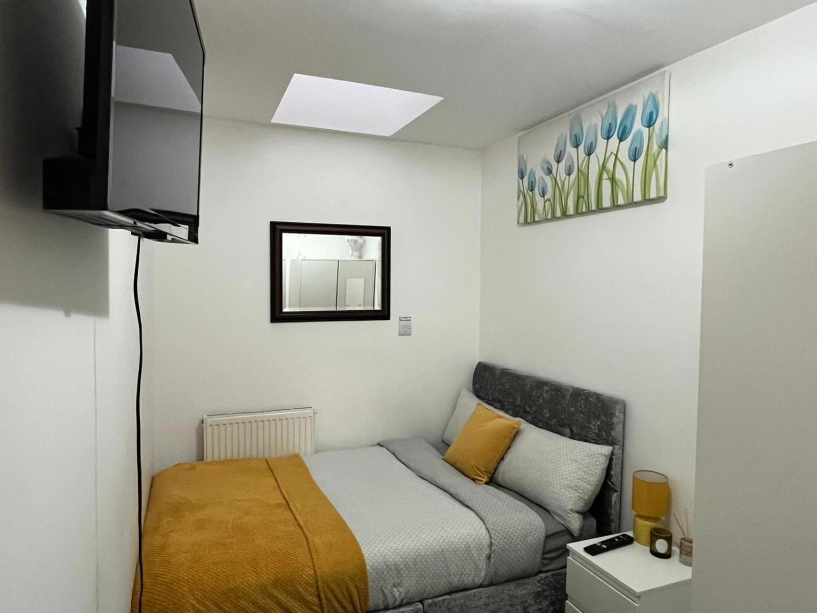 Home Away Londen Buitenkant foto