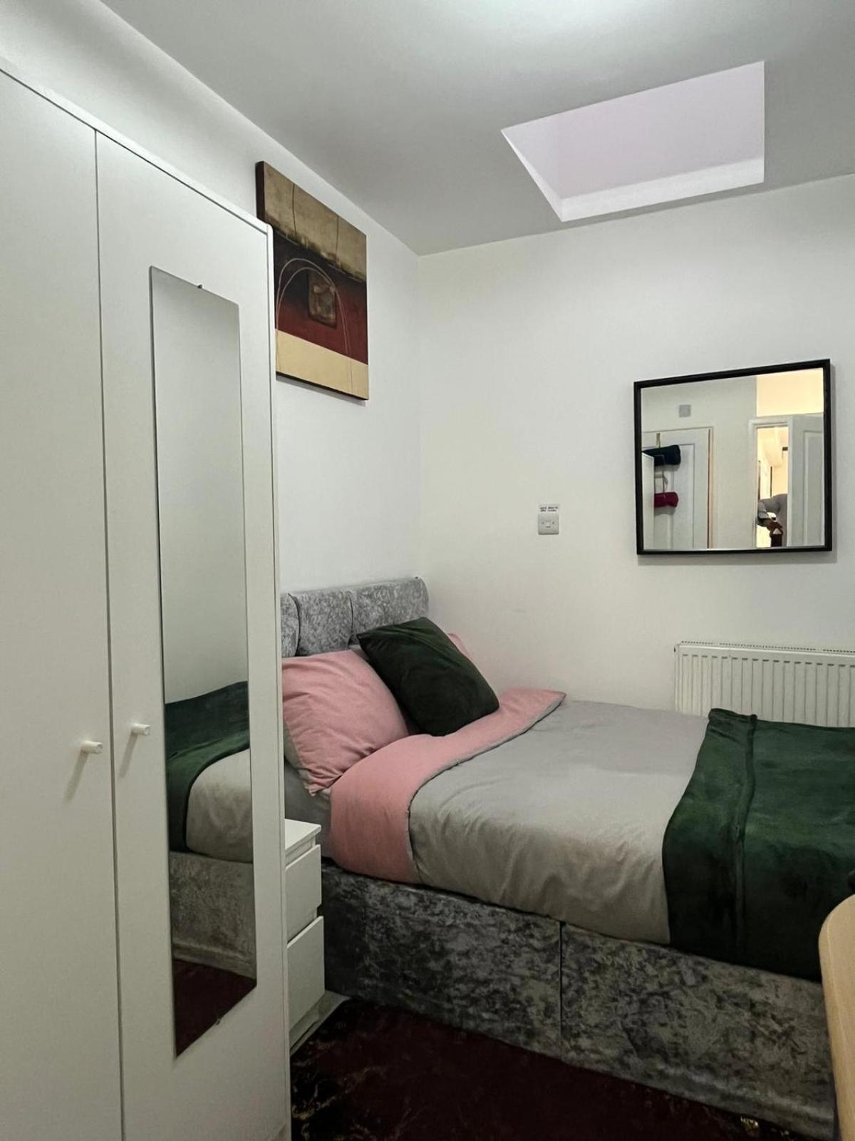 Home Away Londen Buitenkant foto